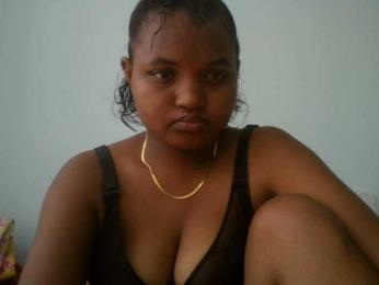 elodiezah webcam model stream image