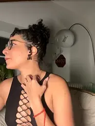 Lauyako_974 webcam model stream image