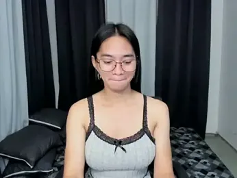 AsianPetiteMarian webcam stripchat model stream image