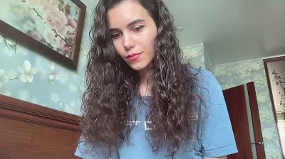 kyaraxxx webcam model stream image