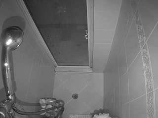 voyeurcam-baileybase-shower webcam model stream image