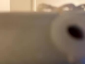 yungstudbev webcam model stream image