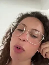 JhenneRouge webcam model stream image