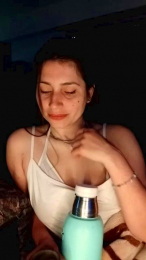 LolatuMiel webcam model stream image
