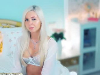 amoramias webcam model stream image