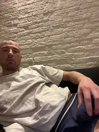 Rotteei1 webcam model stream image