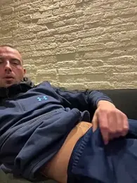 Rotteei1 webcam model stream image