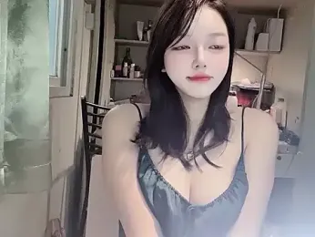 99EE-yy webcam model stream image