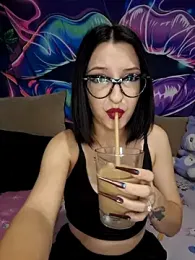 AllexyAle webcam model stream image