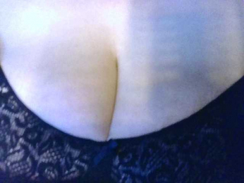 AnutkaForeva webcam model stream image