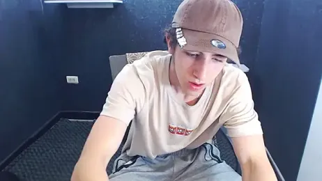 Kerverr_ webcam model stream image