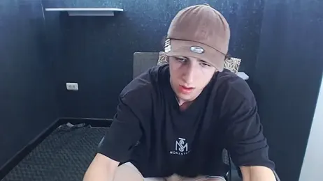 Kerverr_ webcam model stream image