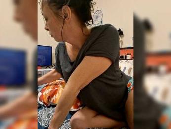 Bambi-40 webcam model stream image