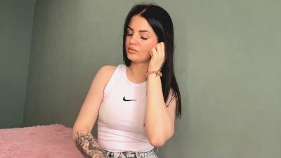 AlbertaHeather webcam model stream image