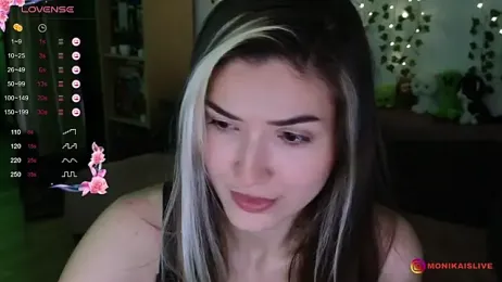 moniequwu webcam model stream image