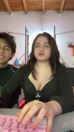 Parejitakawai webcam cam4 model stream image