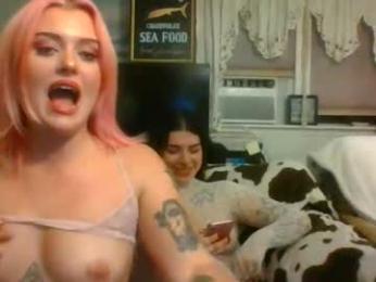 greekgoblinstrawberry webcam model stream image