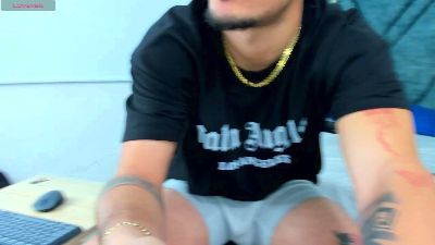 Fenix77_ webcam model stream image