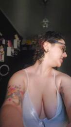 Squirtbonnye webcam model stream image