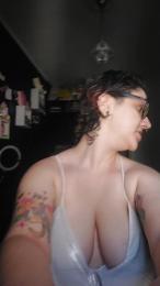 Squirtbonnye webcam model stream image