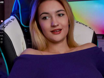 -Lana-Chester- webcam model stream image