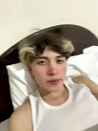 yefftwink webcam model stream image