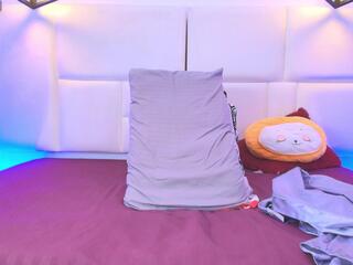 Alex Savagge webcam model stream image