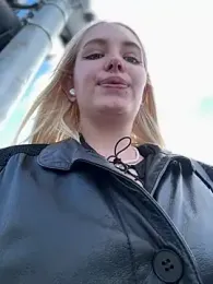 Milkyy_wway webcam model stream image