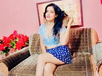 TaraLeo webcam model stream image