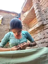 R_Roshni webcam model stream image