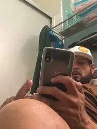 MrDickUdown24_7 webcam model stream image