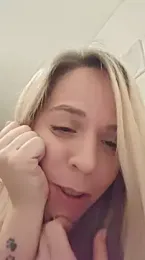 SweetyNinaOff1 webcam model stream image