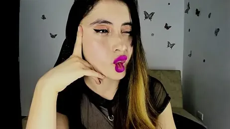 Nicol_Swift_ webcam model stream image