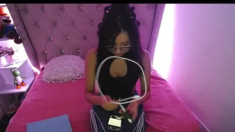 CherieCurl webcam model stream image