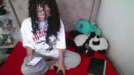 CherieCurl webcam model stream image