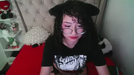 CherieCurl webcam model stream image