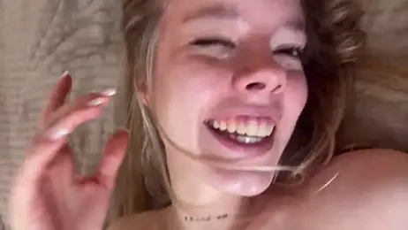 Catrinee webcam model stream image