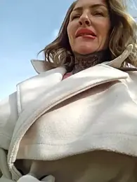 TravelMommyBlair webcam stripchat model stream image