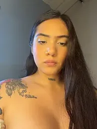 liahouses webcam model stream image