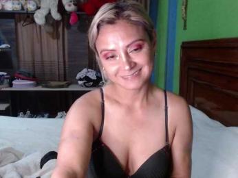 Charlizetheron1 webcam model stream image