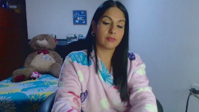 Sahotlove1_ webcam model stream image