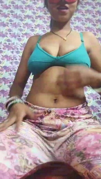 YourSanam webcam model stream image