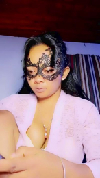 queenny1 webcam model stream image