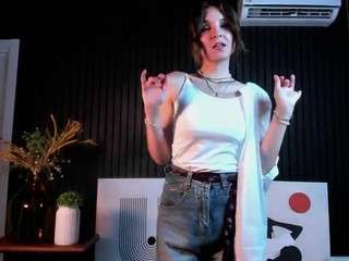luciafullbright webcam model stream image
