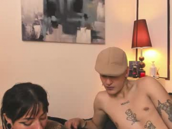 aria_and_orien webcam chaturbate model stream image
