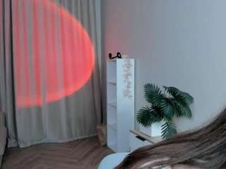 alainewoernle webcam model stream image