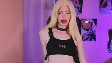 madi_snow webcam model stream image