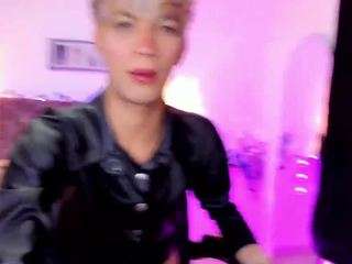 cooper-ross webcam model stream image