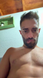 Itaalic webcam model stream image