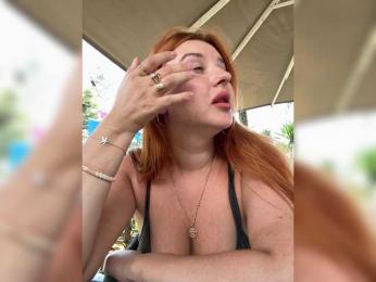 delyannicole webcam model stream image